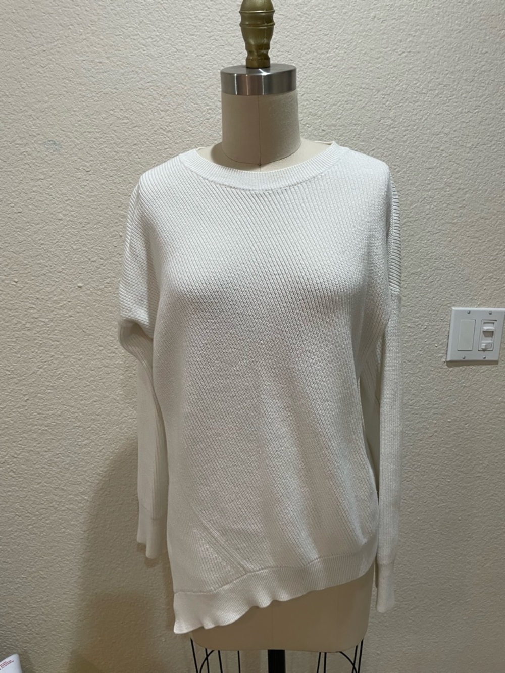 Athleta Cream Crewneck Ribbed Knit Sweater